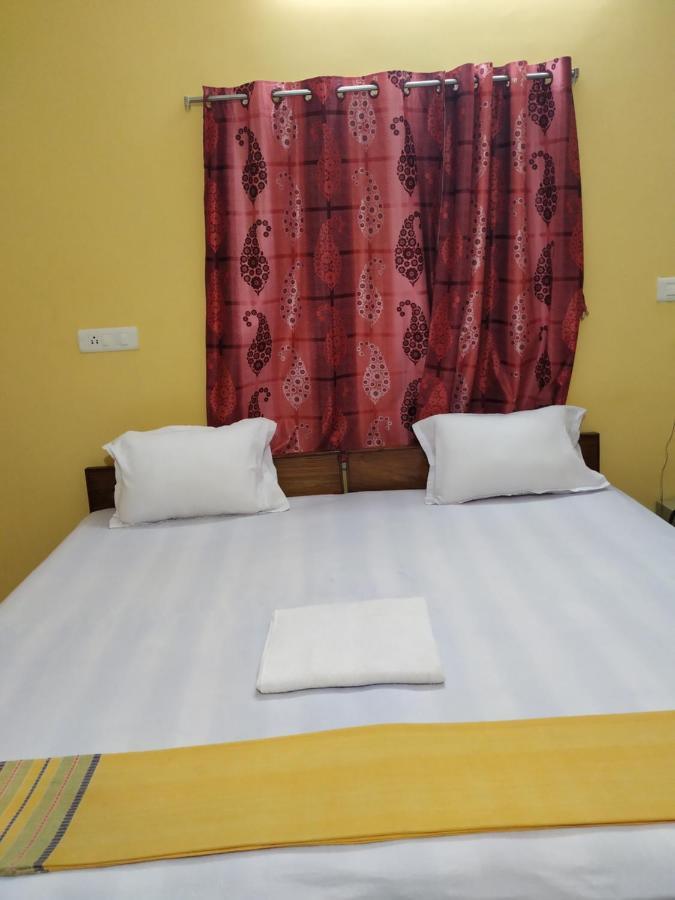 Bhalobasa Anandabas Hotel Bolpur Exterior photo